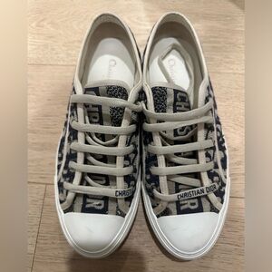 Dior sneakers size 38